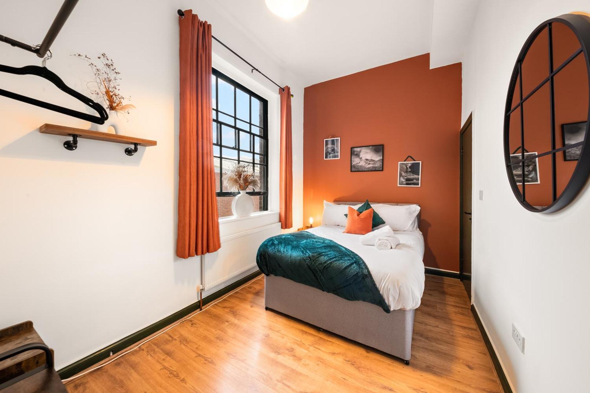 Spacious Birmingham City Apartment Exterior photo